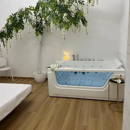Yetişkin Oteli Paradies